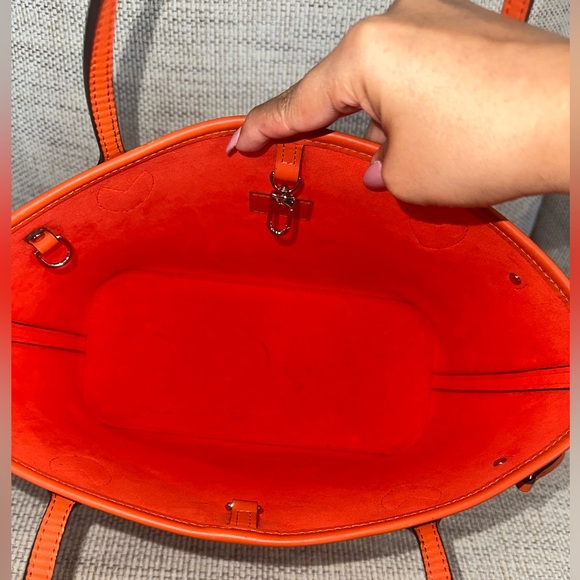 Louis Vuitton Neverfull PM Orange Epi - Picture 9 of 16